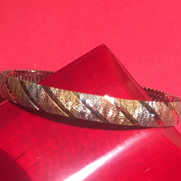 Beautiful Tri Color Silver Bracelet~REDUCED~ - Picture 1 of 4